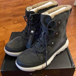 Sorel Explorer II 2 Joan